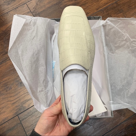 NWT Jeffrey Campbell Marko Croc Embossed Loafer in Ivory - Picture 10 of 11